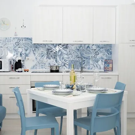 Orange With Pool 公寓