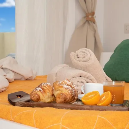 Apartment Orange With Pool